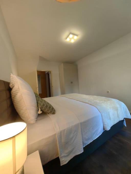 New 1 Bedroom Near Center And Beach Spalato Esterno foto