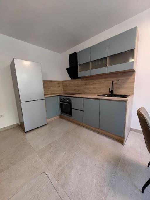 New 1 Bedroom Near Center And Beach Spalato Esterno foto